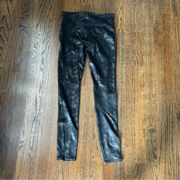 Spanx look at me now size medium camo leggings - Picture 6 of 7